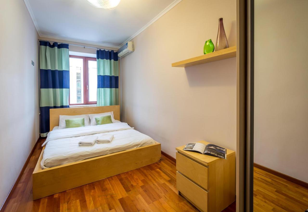 Apartment On Triokhsviatytelska 基輔 外观 照片